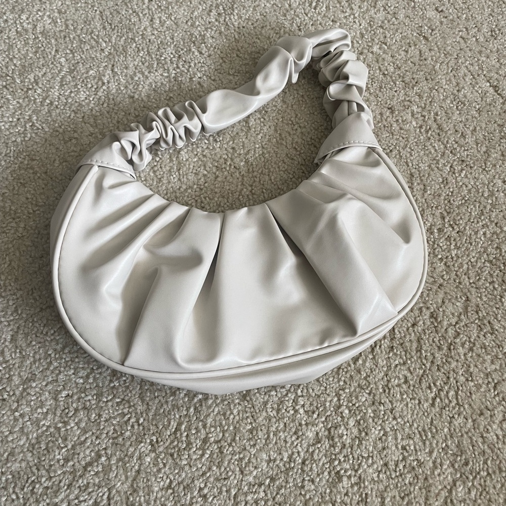 Elegant White Ruched Women's Bag